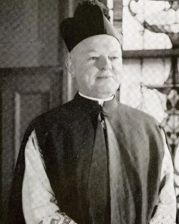 Monsignor+Joseph+M.+Walsh+from+St.+Joseph+of+the+Holy+Family+Catholic+Church+in+Harlem+New+York,+NY